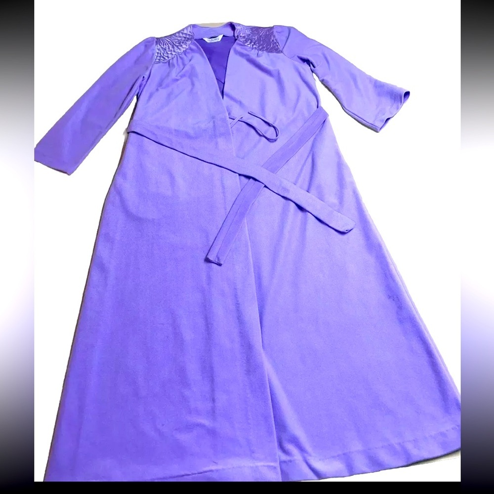 Vintage At Home Wear Women’s Housecoat Robe Size M 12/14 Purple Lilac READ